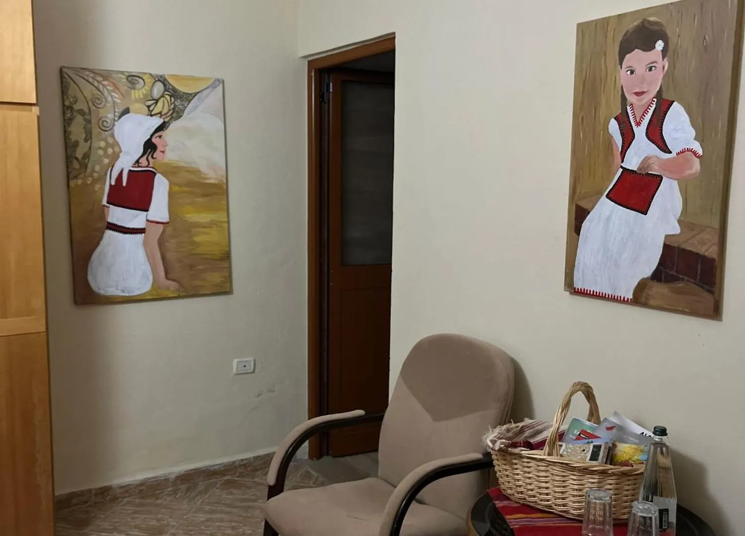Homestay Airport Guest House Tirana